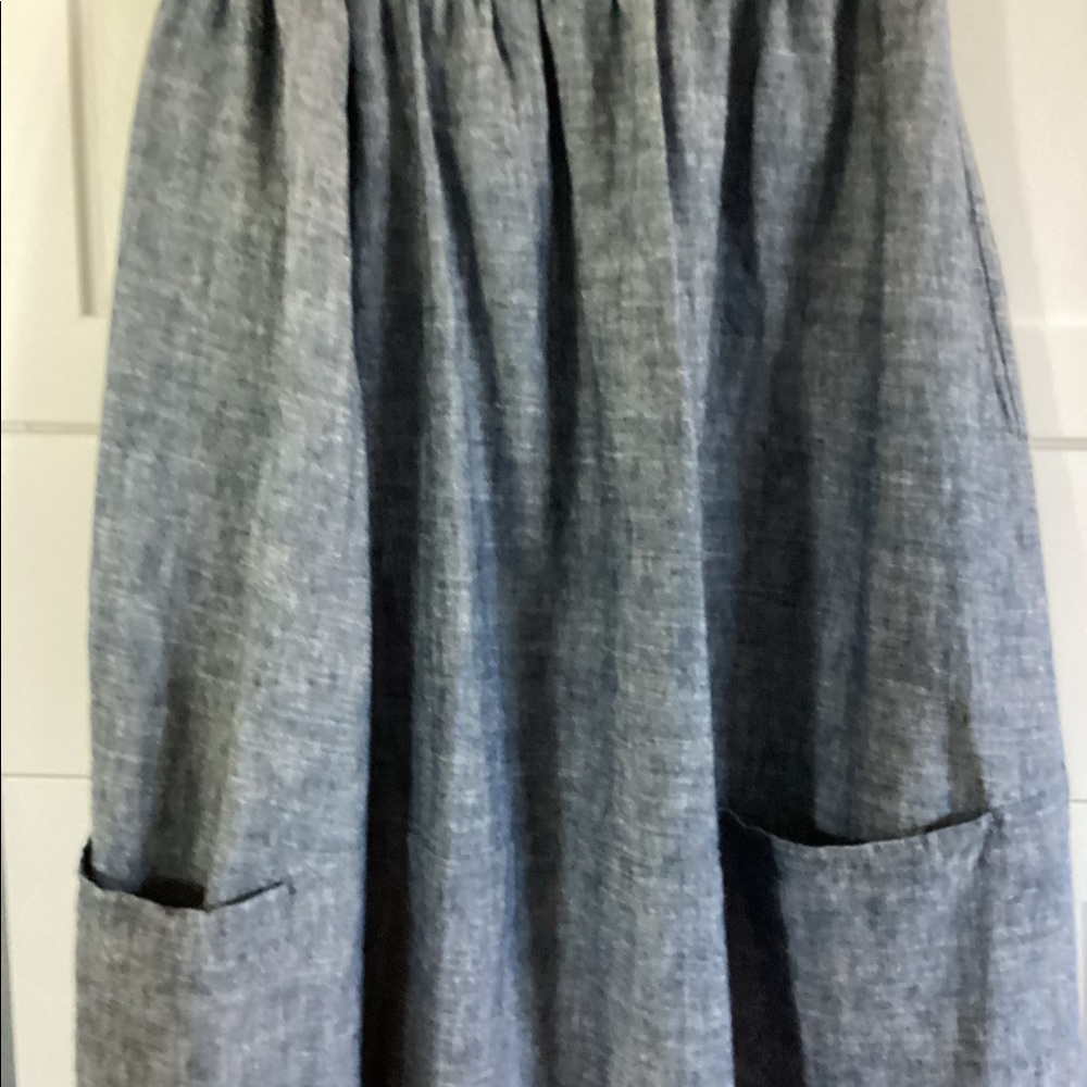 Beautiful classic Eileen Fisher skirt
